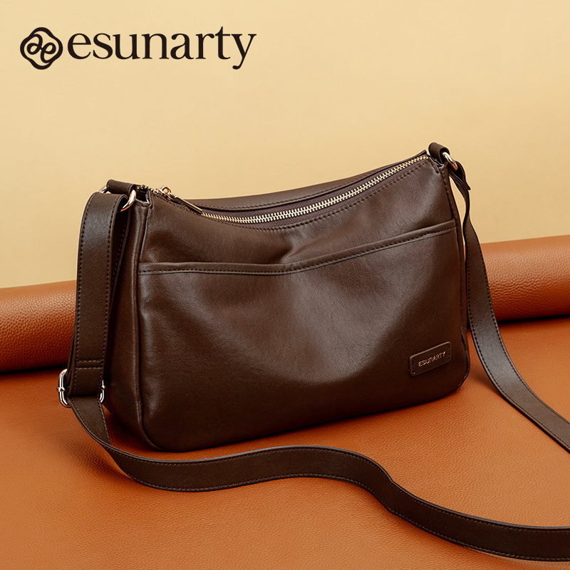 真皮斜挎包包2025新款复古女士小方包中年妈妈软牛皮单肩包秋冬季