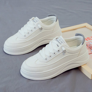 香港2026新款春季透气系带小白鞋女鞋厚底百搭简约休闲运动鞋板鞋