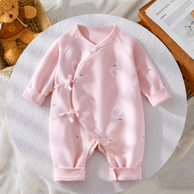 婴儿春秋纯棉连体衣满月宝宝外出护肚衣服新生儿系带爬服女孩卡通
