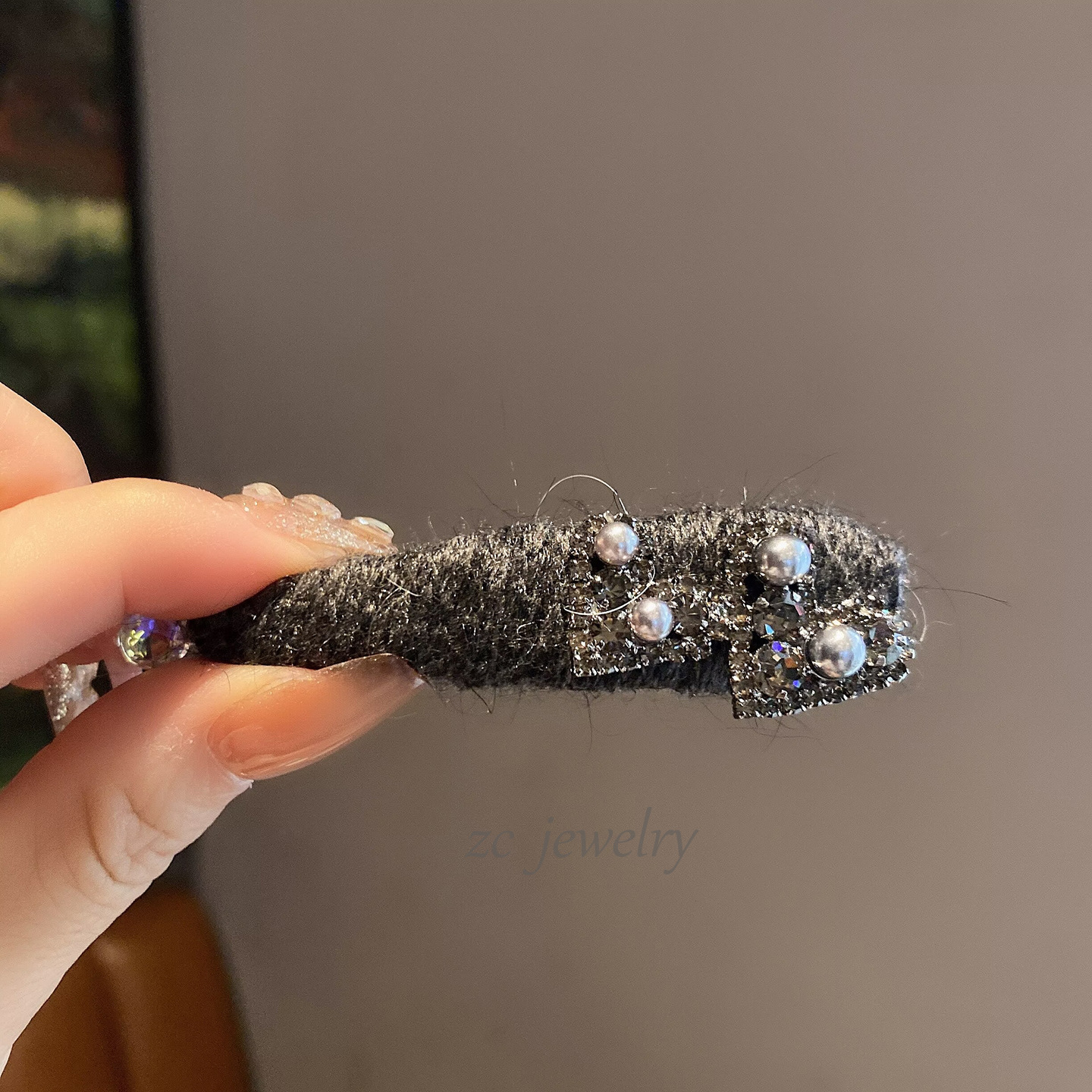 韩版高级感深灰爱心毛线发夹BB夹边夹气质侧边刘海夹后脑勺碎发卡