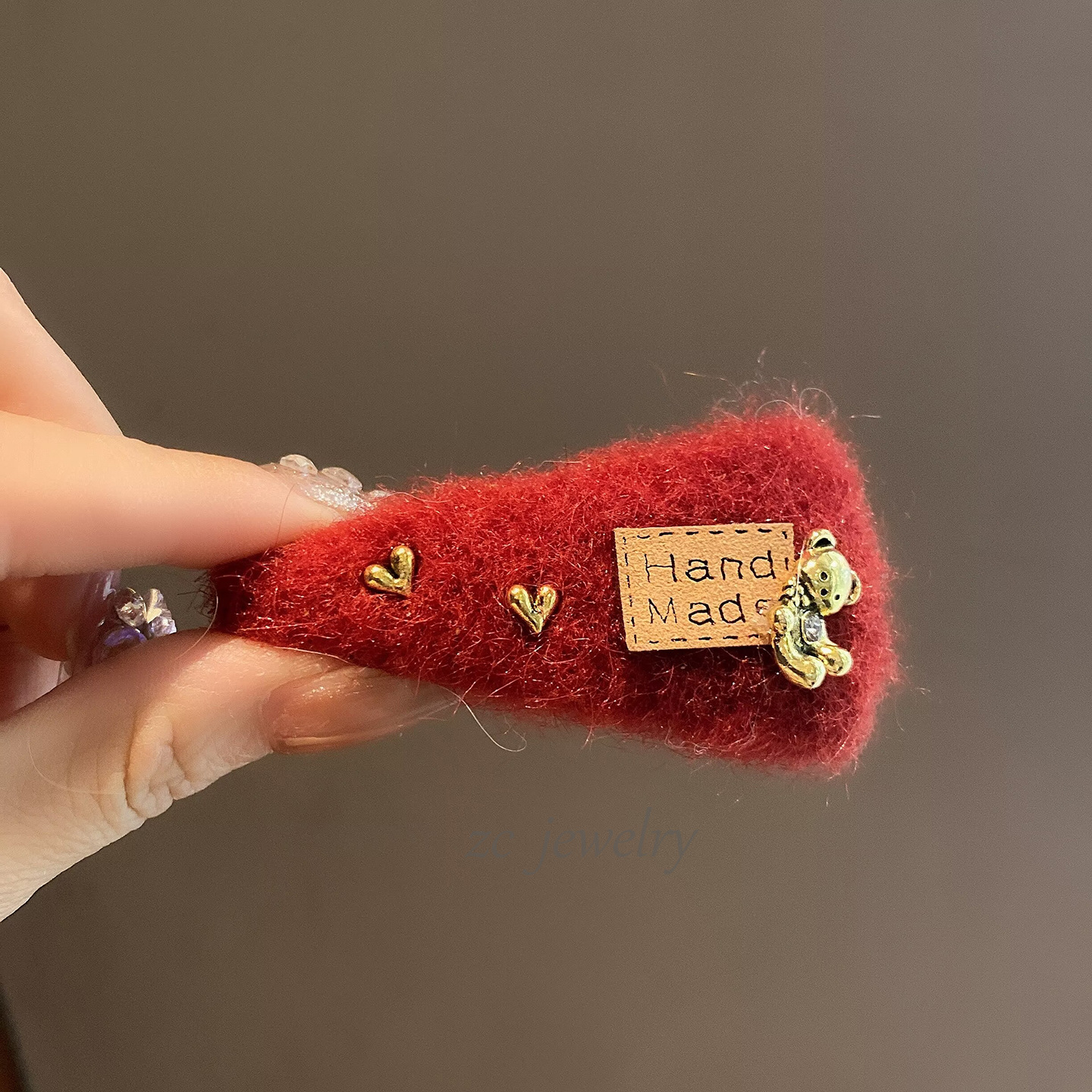 高级感复古酒红色毛绒卡通小熊边夹女甜美少女侧边碎发一字夹发卡