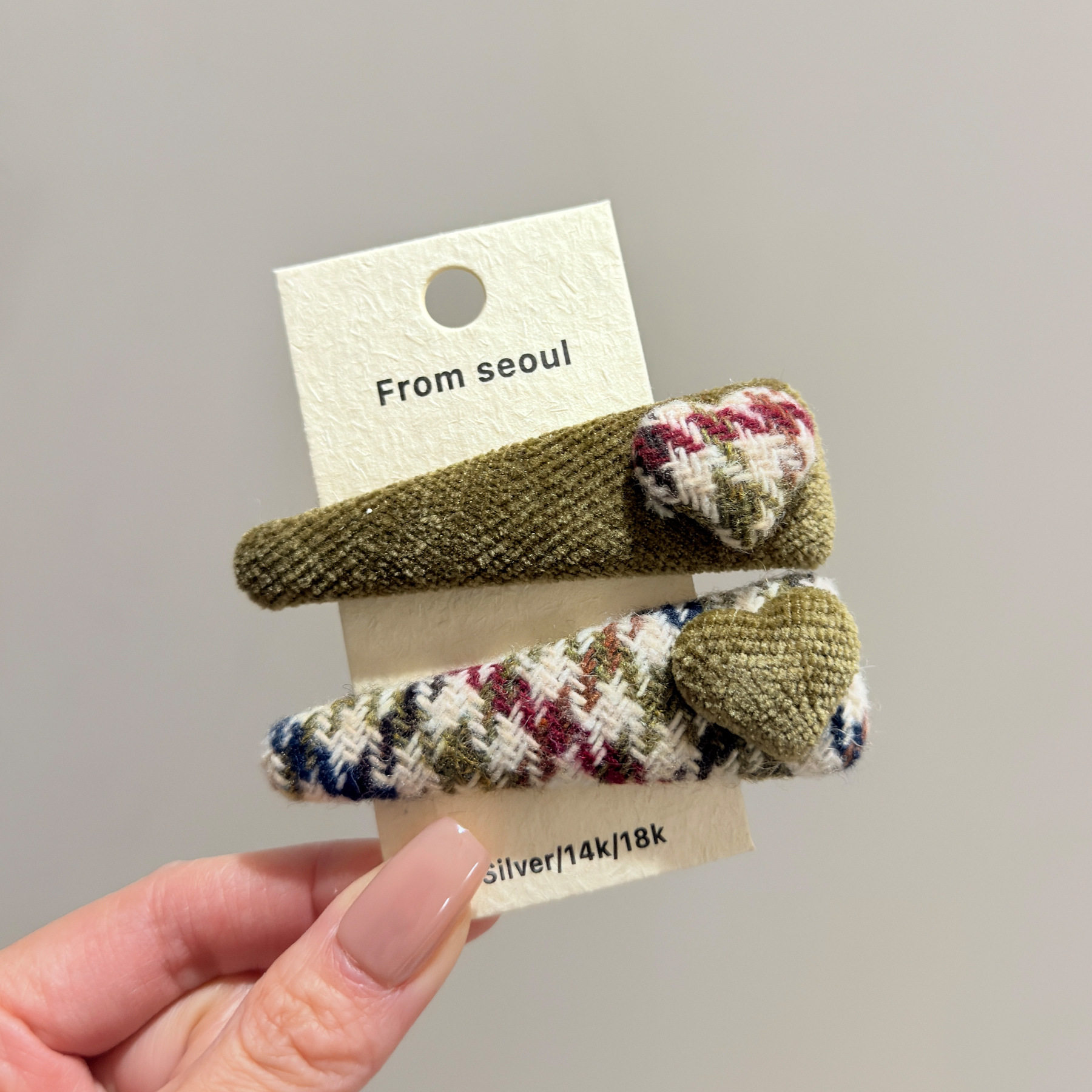 一对价格 毛绒格纹撞色爱心发夹时尚百搭个性侧边刘海碎发BB对夹,饰品/流行首饰/时尚饰品新,民族风发饰,淘宝优惠券,粉丝福利购,淘宝优惠卷