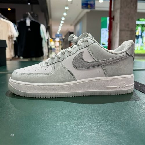 NIKE耐克系带男低帮运动板鞋