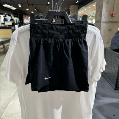NIKE耐克女休闲短裤速干