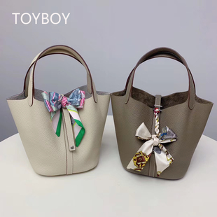 TOYBOY官网正品 菜篮子荔枝纹头层牛皮水桶包真皮手提女包新款 经典