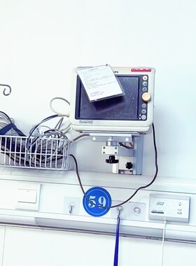 定制金科威GS20 GS30 GS60心电监护仪支架 装墙支架 心电仪壁挂架