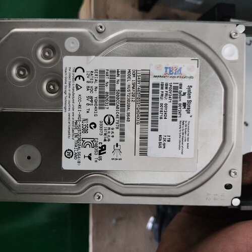 议价原 IBM V3700 00Y2424 00Y57可维修