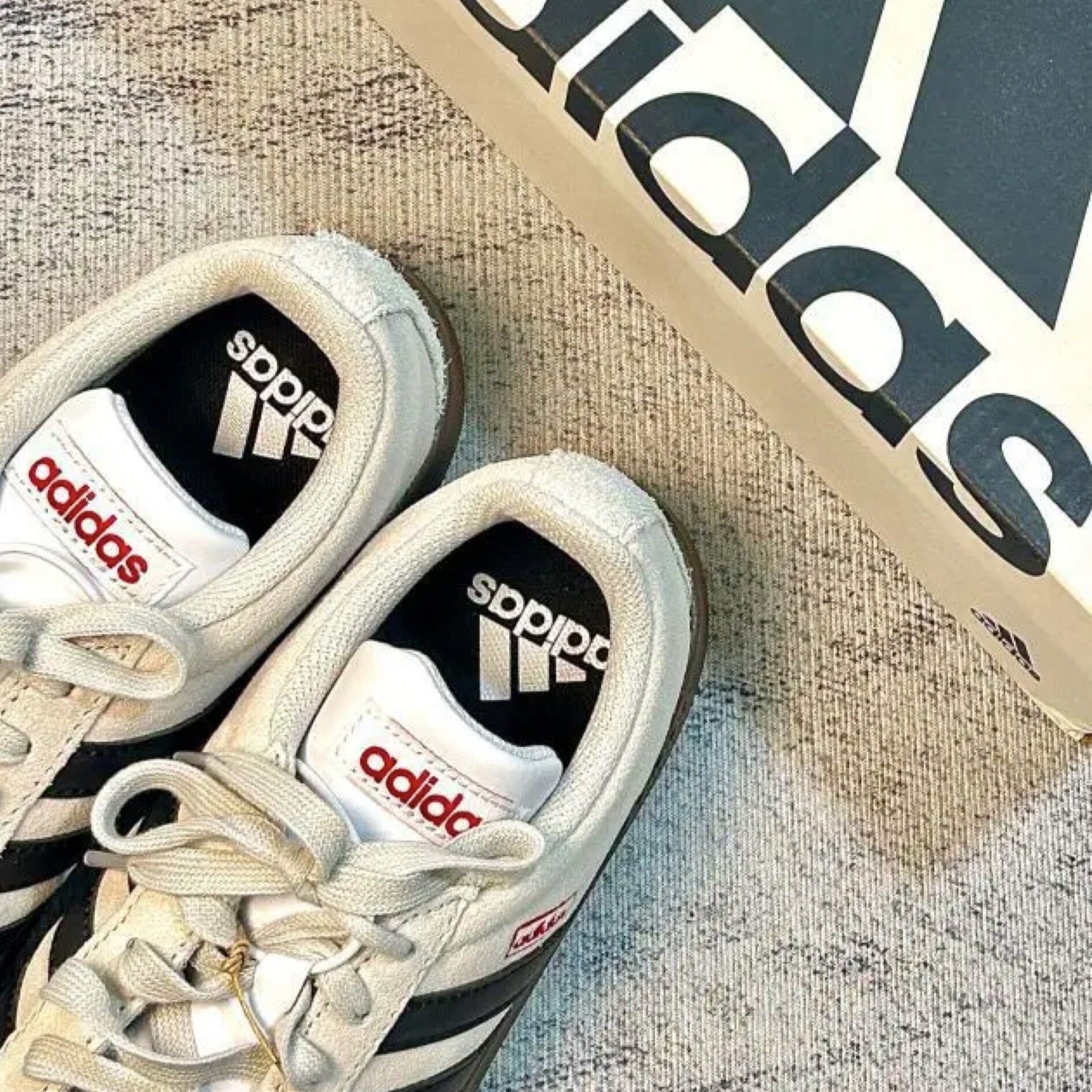 adidas Vlcourt 休闲舒适 减震耐磨 百搭潮流 轻运动 T头鞋 板鞋