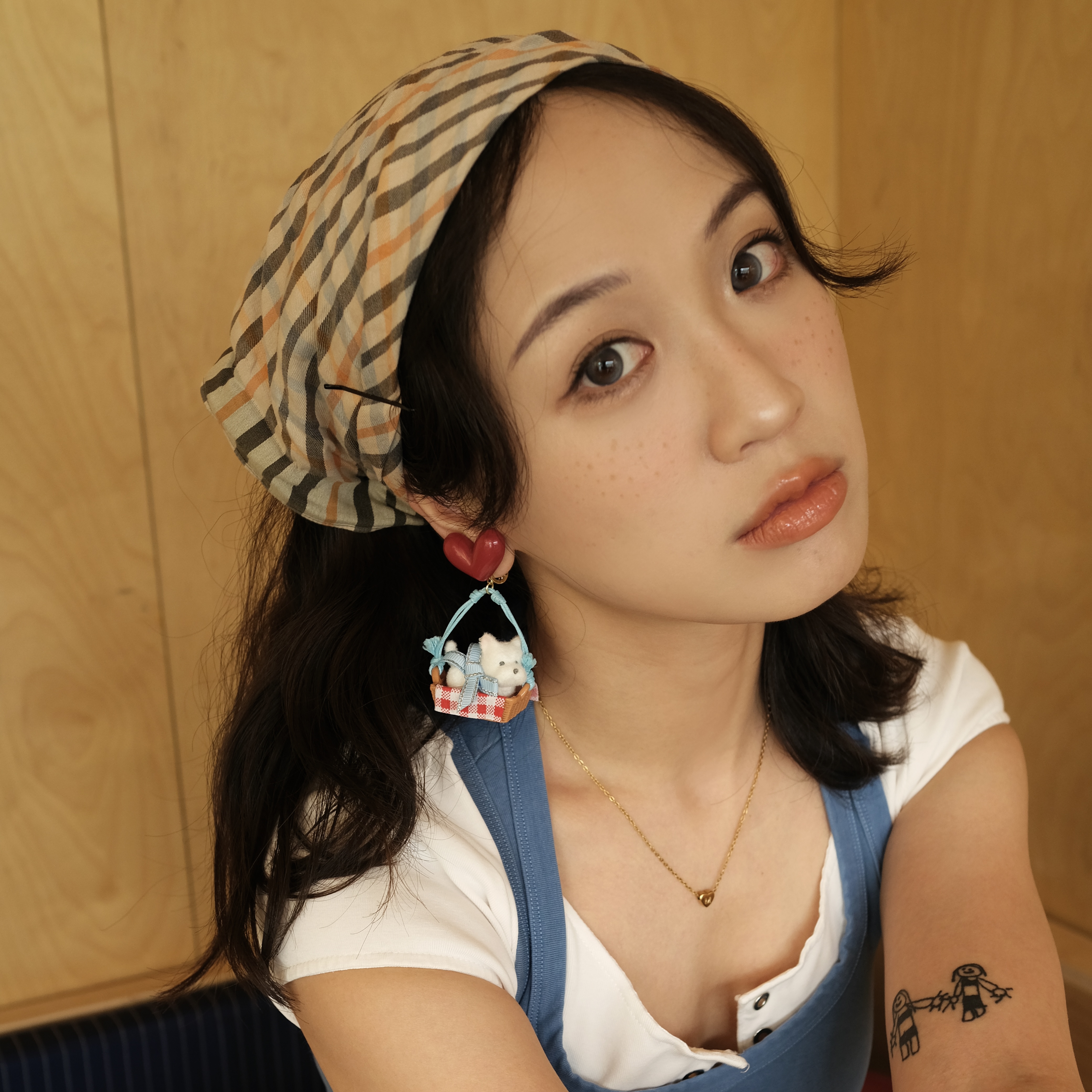 BOMBCACA温暖小狗毛绒绒耳环