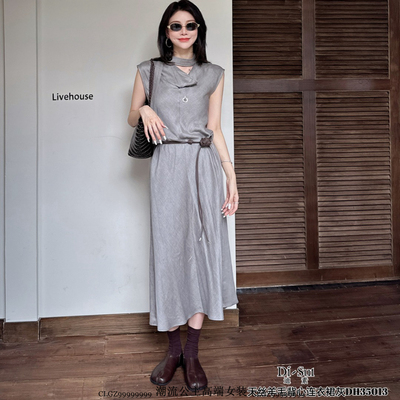 无袖显瘦褶皱设计感优雅连衣裙