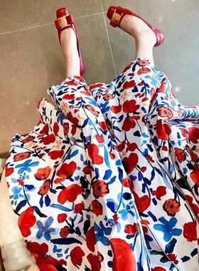 2025春夏新款法式复古时尚高级感气质显瘦油画碎花中长伞裙女