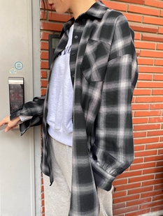 韩版春季黑白格子衬衫原宿风男友风宽松大码百搭休闲BF外套女衬衣