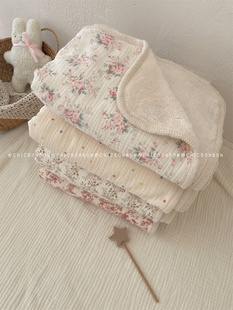 ins韩国碎花棉纱绒毯双面双层棉钩花边毛毯宝宝抱毯包被推车盖毯