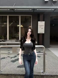 AWMUMU纯欲风性感辣妹莱赛尔短款针织开衫套装女带胸垫吊带背心女