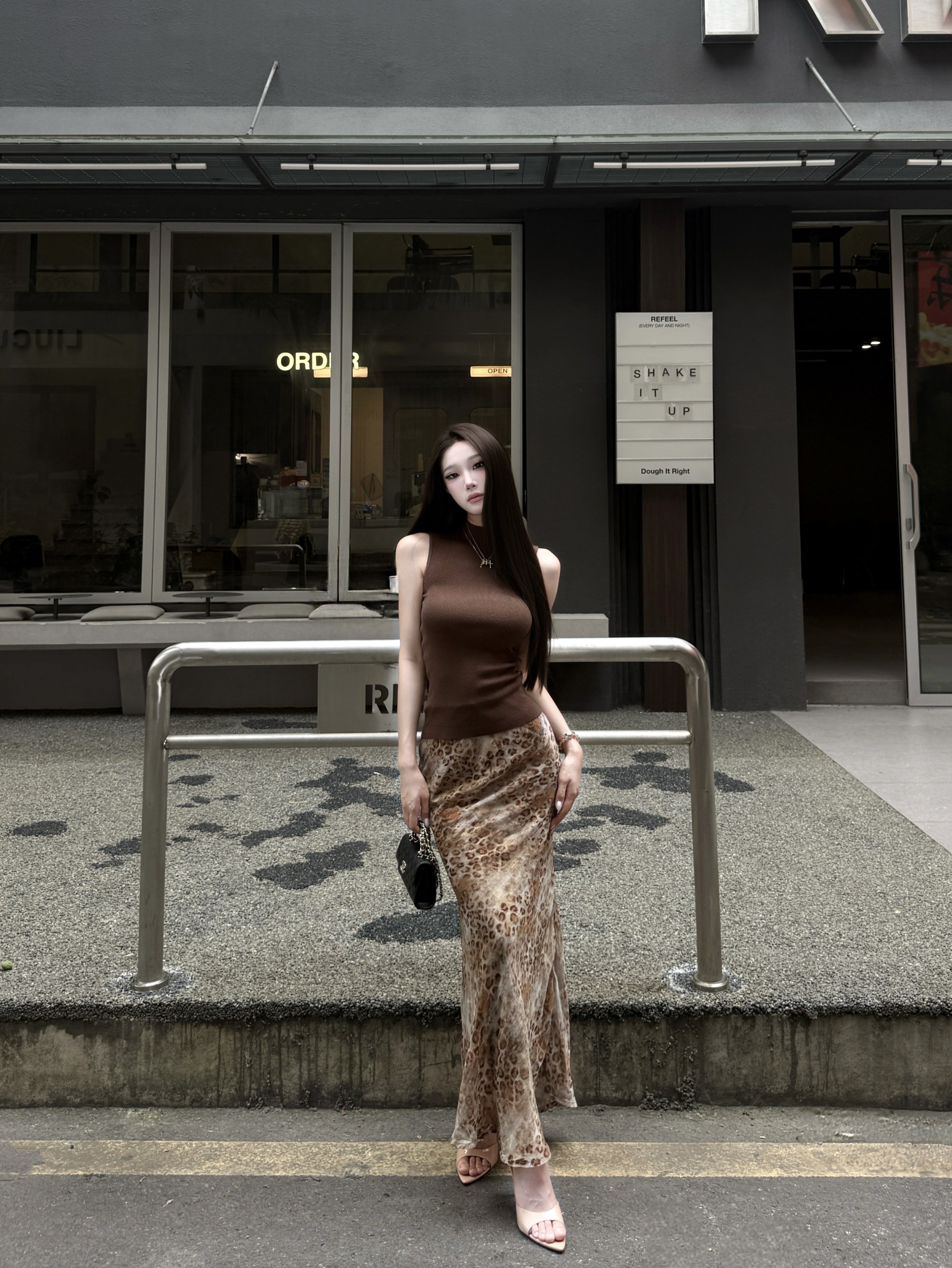 AWMUMU性感辣妹豹纹半身裙女夏季休闲度假风高腰显瘦包臀鱼尾长裙