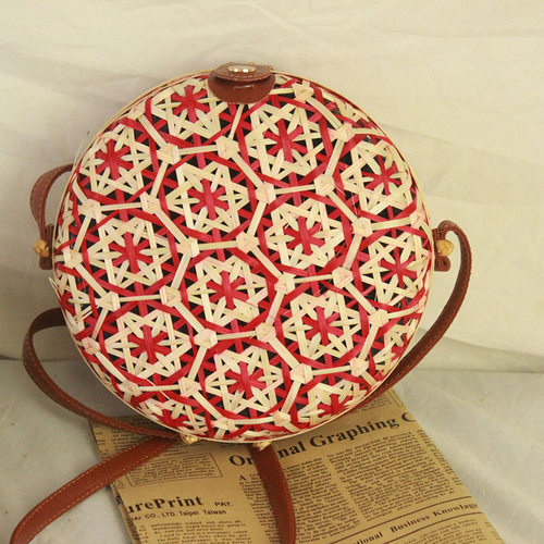 风手提包网红流行竹制沙滩包 藤编手工竹编花圆形藤扣包竹包