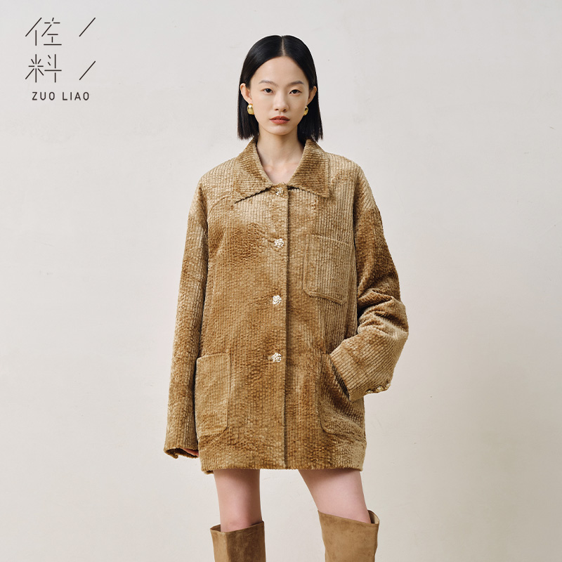 佐料宽松版型单排多扣灯芯绒棉服