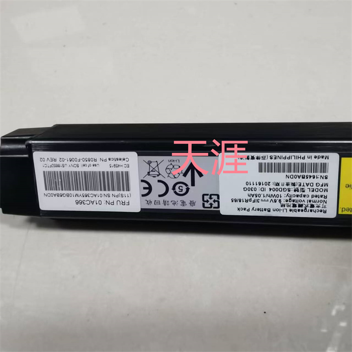 IBM V5000G2 V5030 服务器存储电池 01AC366 01AC365