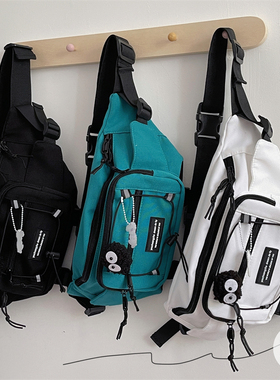 ins日系原宿暗黑工装胸包男女学生斜挎包韩版chic港风街拍腰包潮