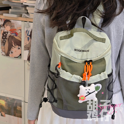 山系复古风撞色轻便小巧双肩包