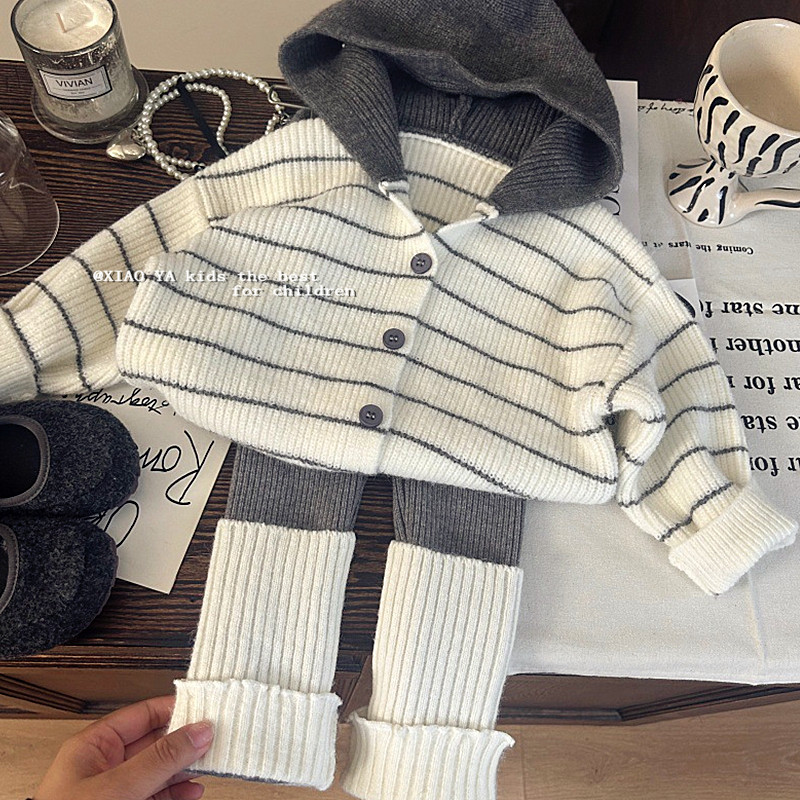 条纹连帽女童秋冬季毛衣开衫韩