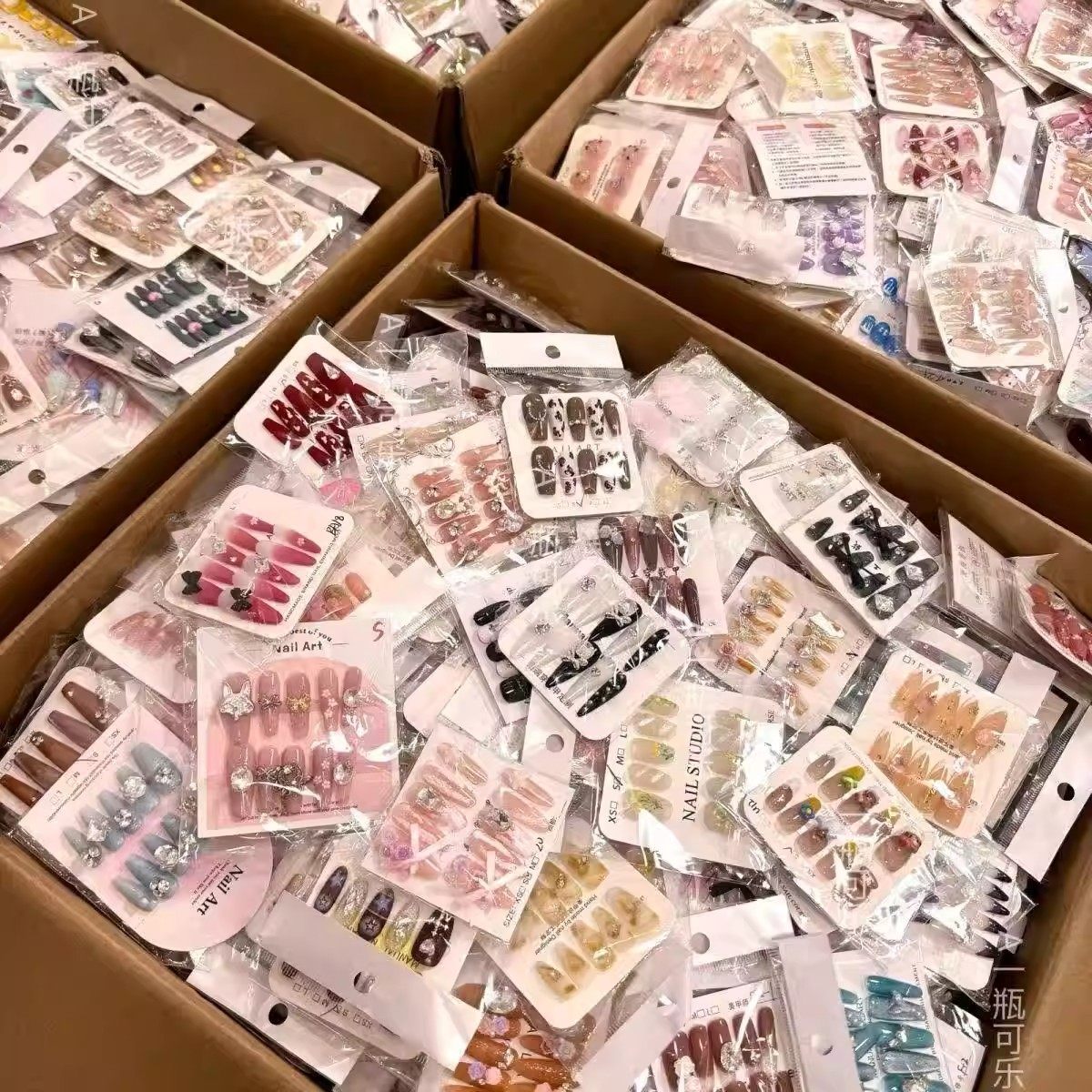 超值穿戴甲惊喜爆火盲盒假指甲片随机捡漏福袋纯欲显白ins带工具,彩妆/香水/美妆工具,穿戴甲/甲片,淘宝优惠券,粉丝福利购,淘宝优惠卷