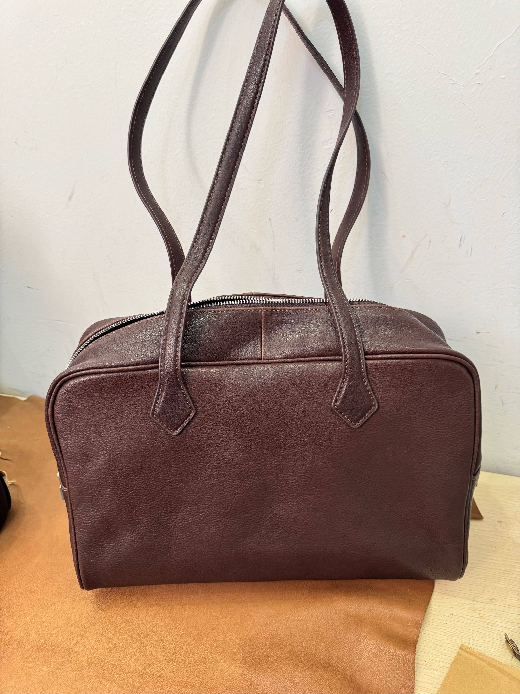 植鞣皮大保龄球包520元不退换,箱包皮具/热销女包/男包,马鞍包,淘宝优惠券,粉丝福利购,淘宝优惠卷