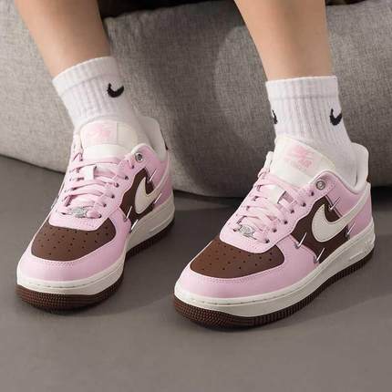 Nike耐克女鞋 AIR FORCE 1时尚简约运动休闲板鞋IO7595-211