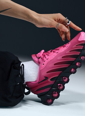 Nike/耐克女士休闲运动跑步鞋