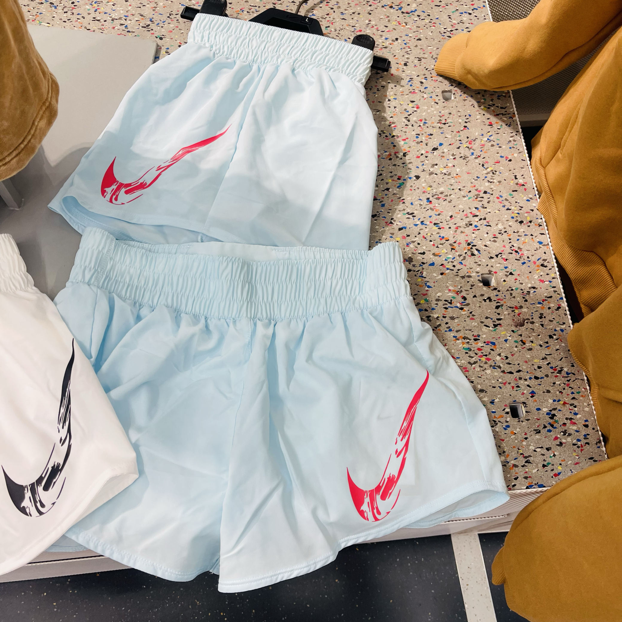 Nike/耐克女款休闲运动训练短裤