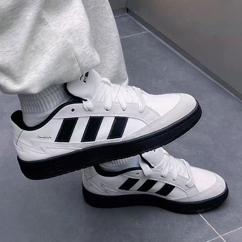 阿迪达斯男女复古耐磨运动休闲鞋