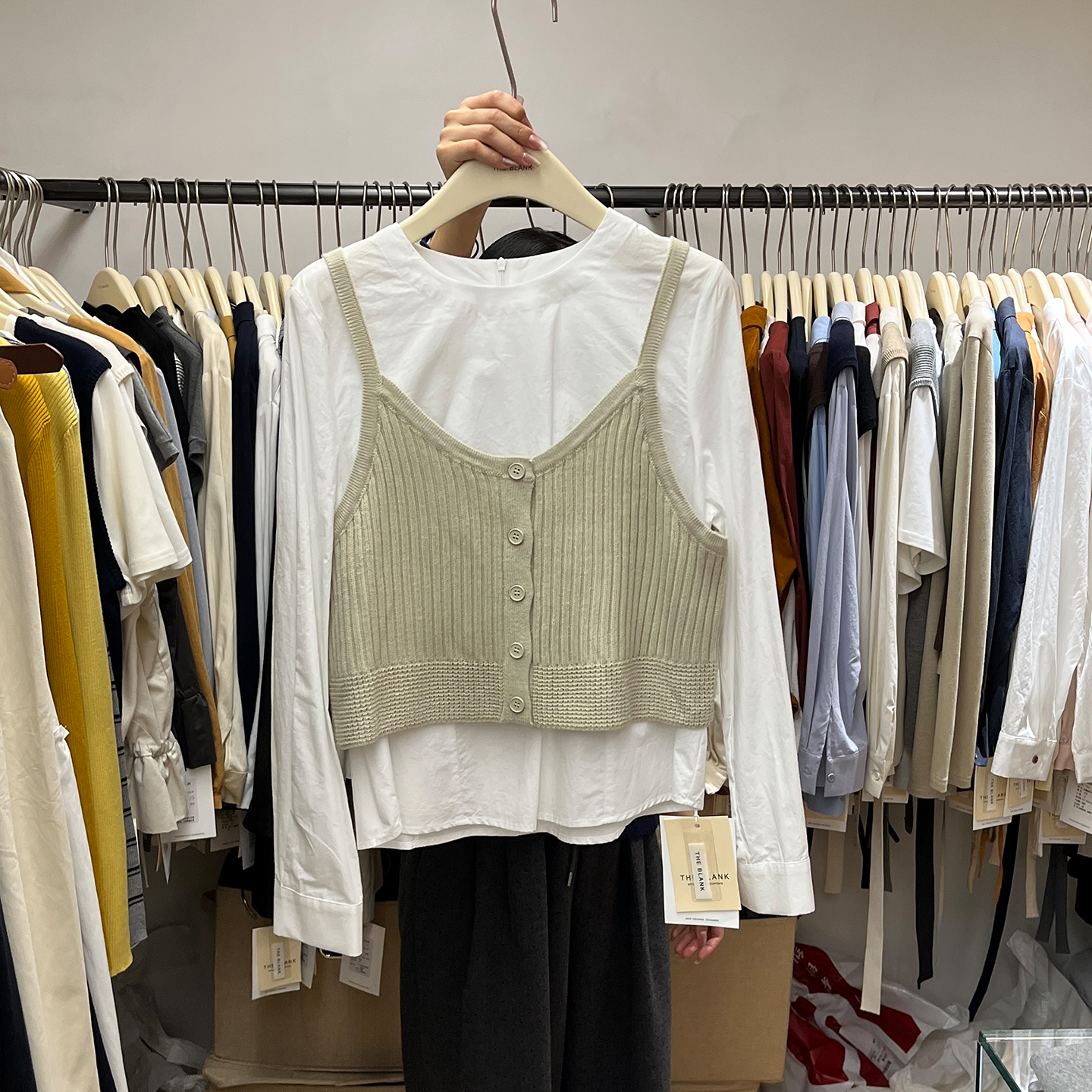 吊带背心毛衣圆领衬衫女两件套