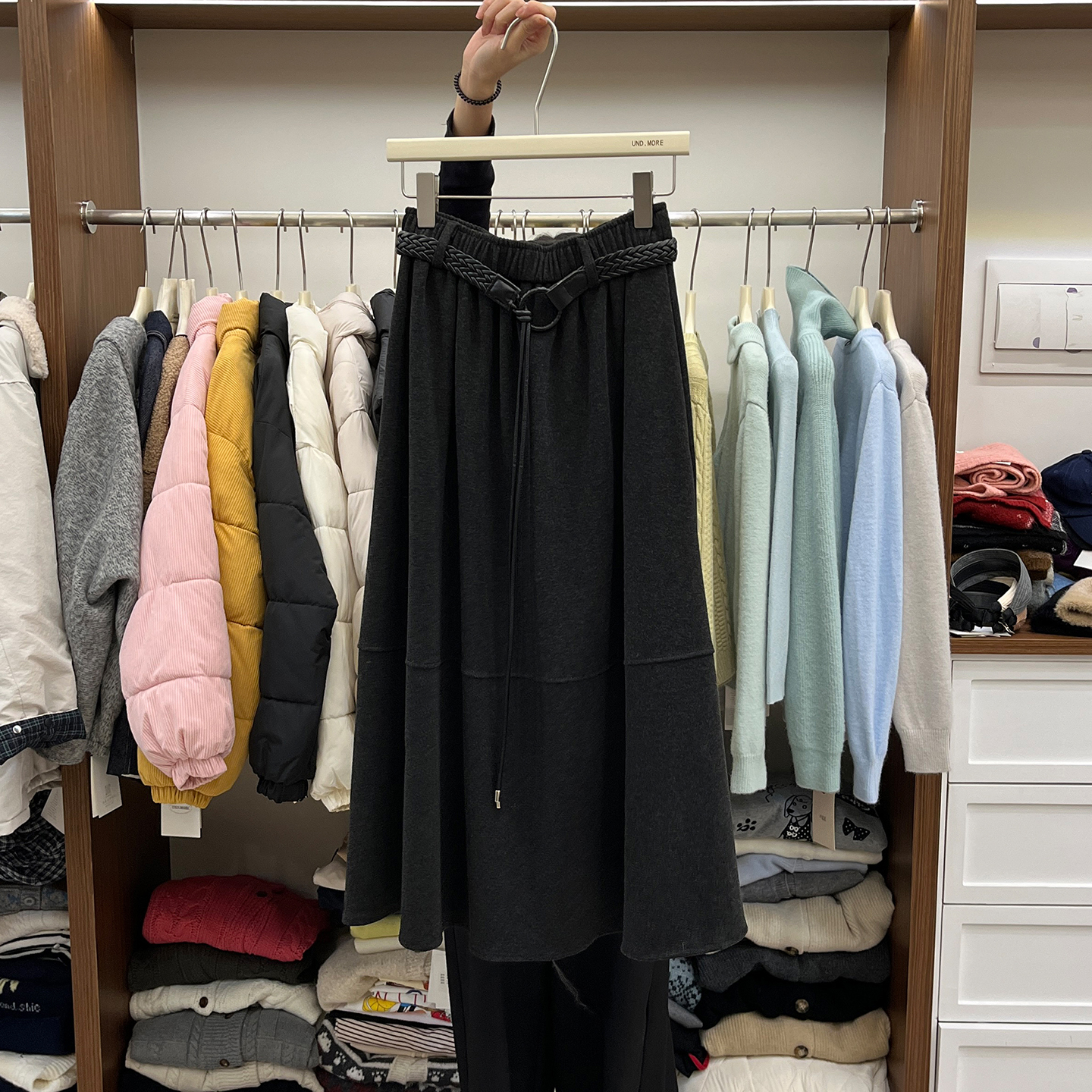 宽松纯色高腰中长款半身裙子