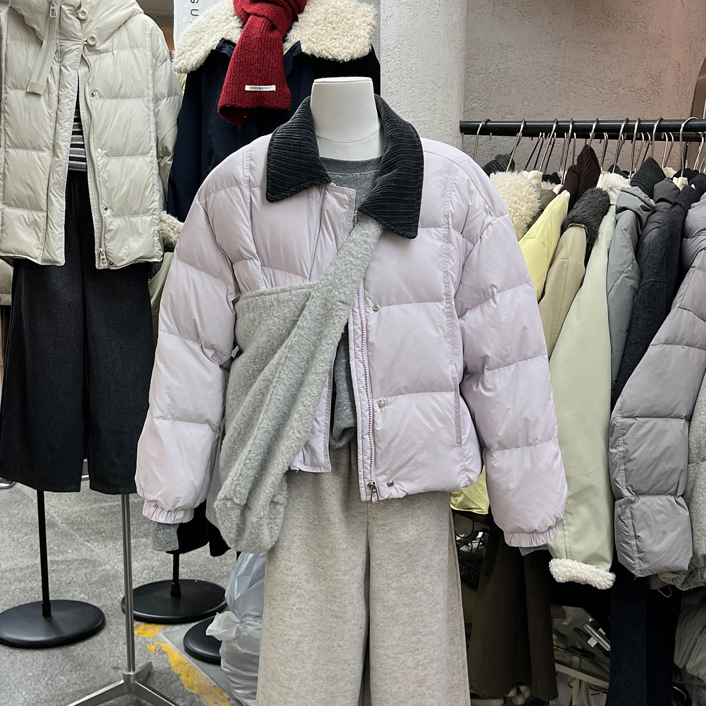 灯芯绒翻领短款羽绒服外套女