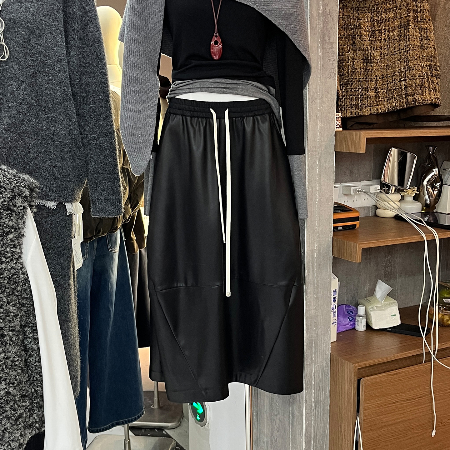 梨形伯克利裙子半身裙皮裙