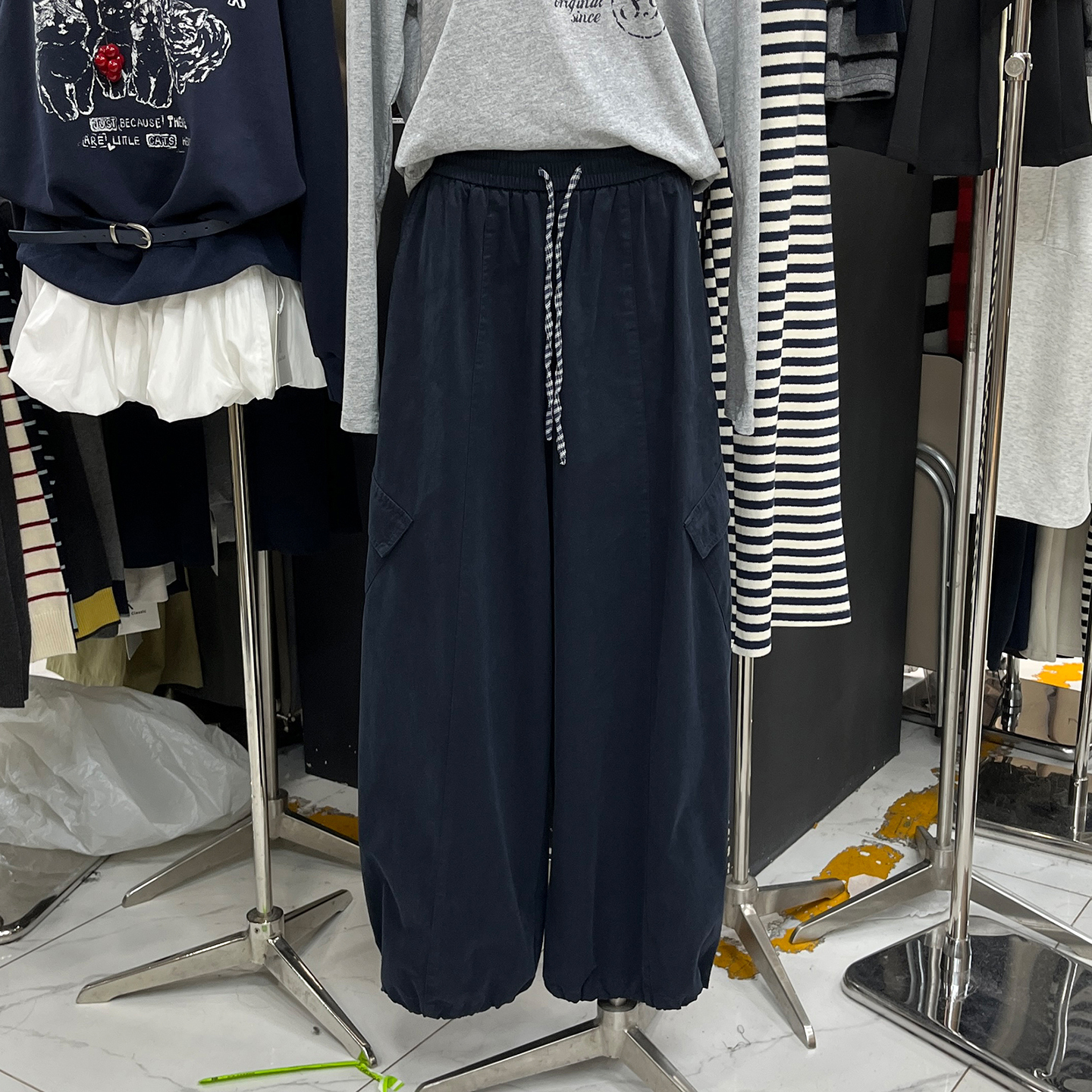 宽松阔腿裤束脚口袋工装裤女