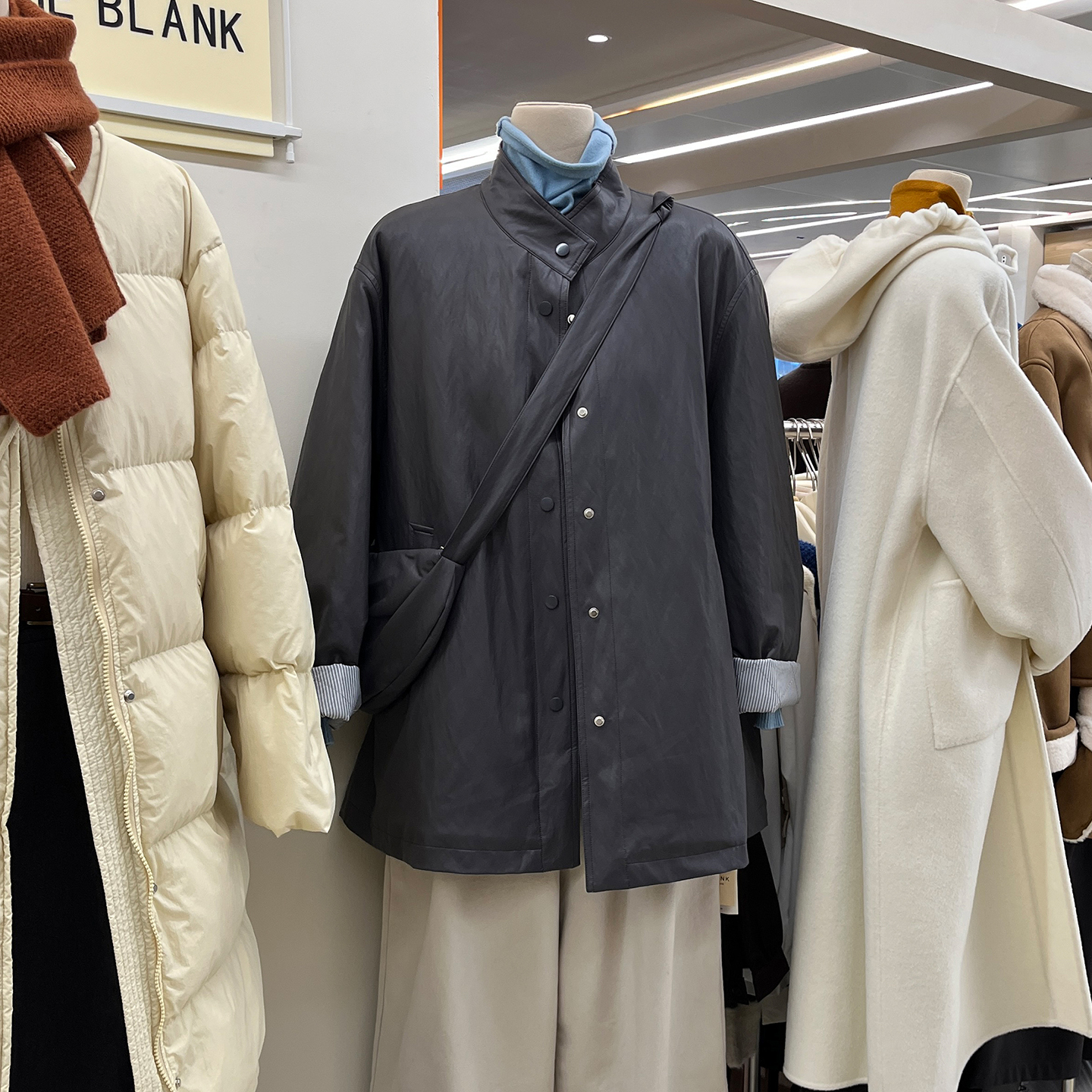 中性风皮衣外套女时尚棉衣外套冬