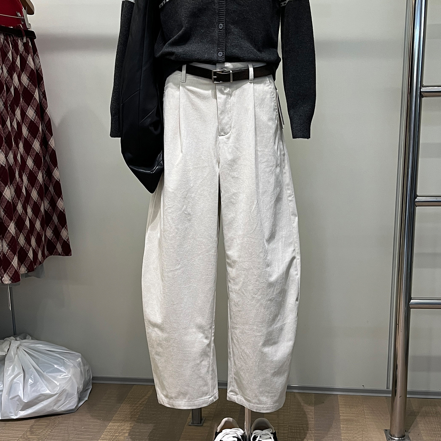 休闲阔腿裤灯芯绒弯刀裤女