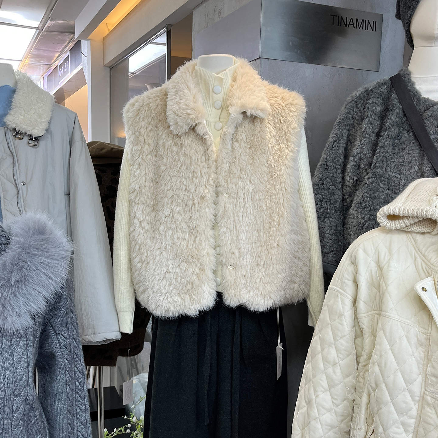 毛绒绒无袖外套女小香风皮草马甲