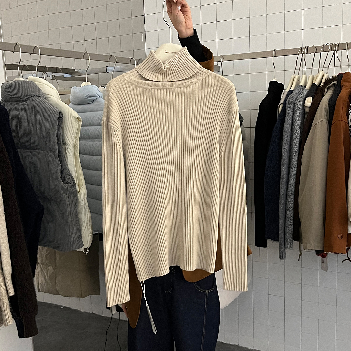 宽松毛衣纯色高领针织衫女