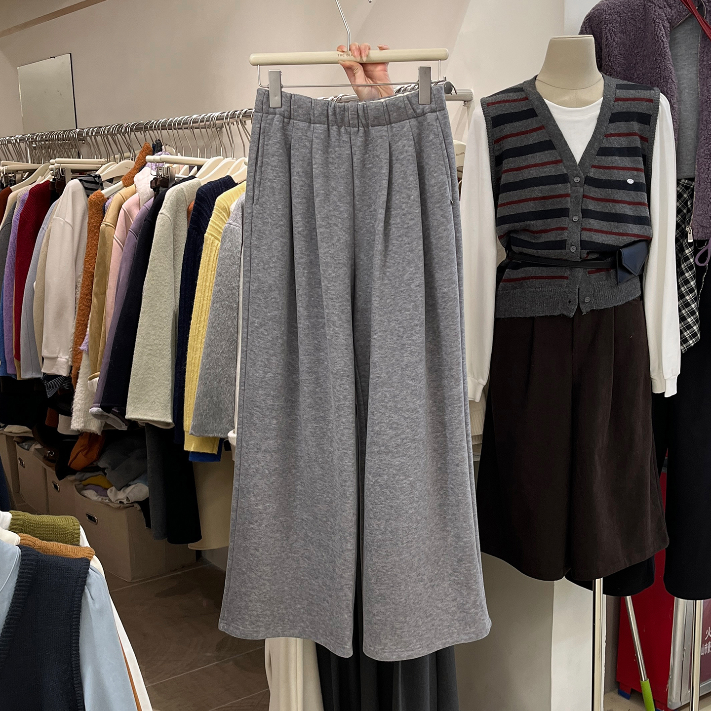 松紧腰阔腿卫裤加绒糯米裤