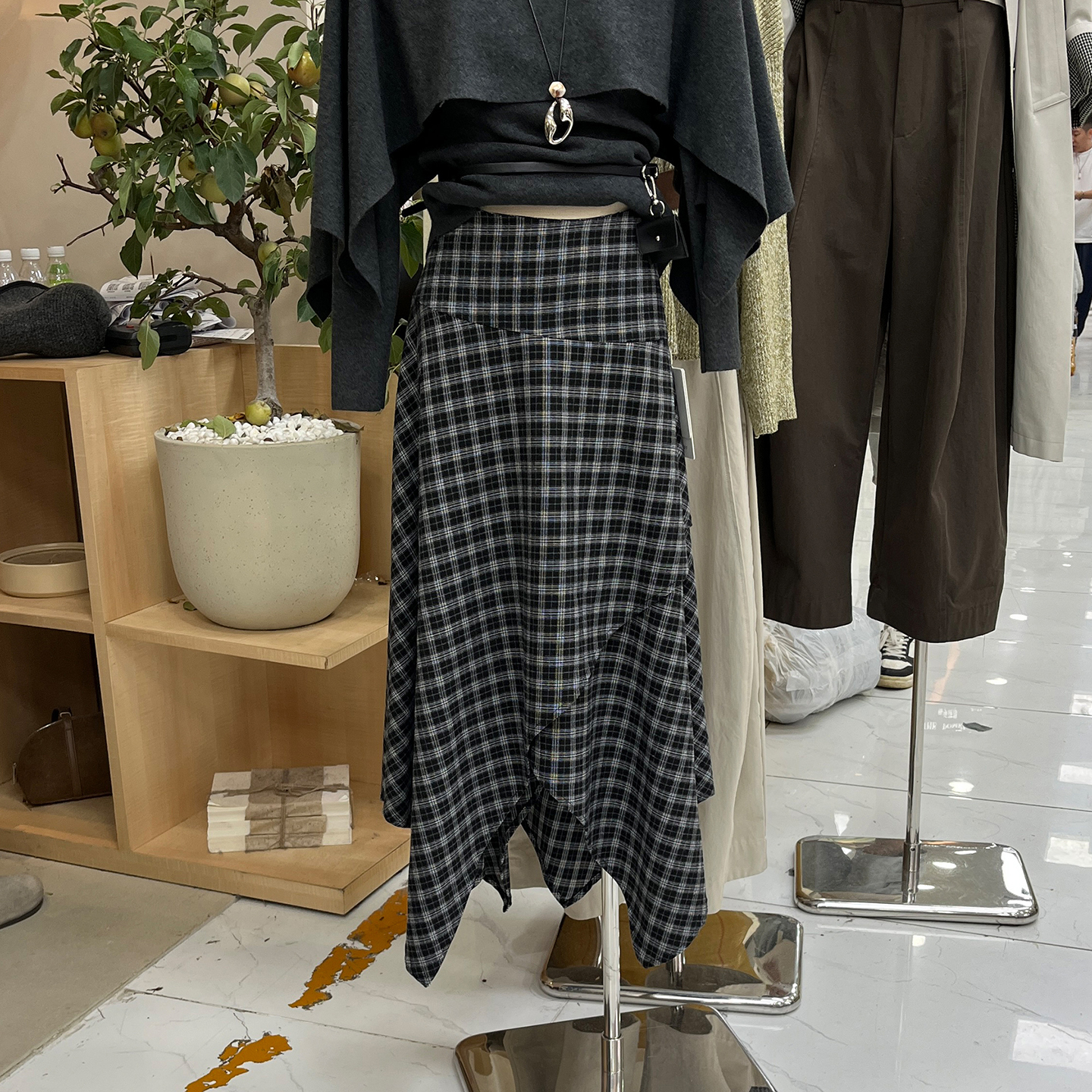 秋季流行风格高腰格子裙半身裙