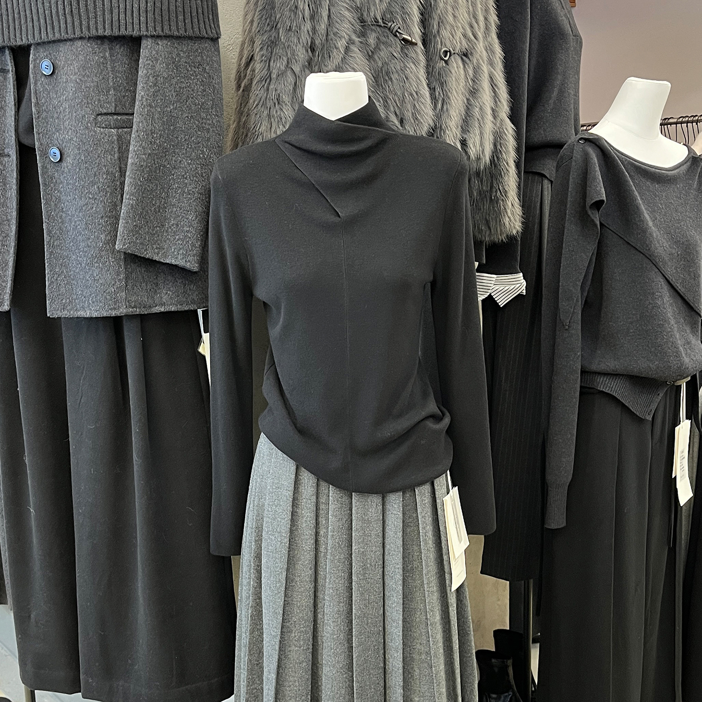 拼接高领正肩长袖打底衫