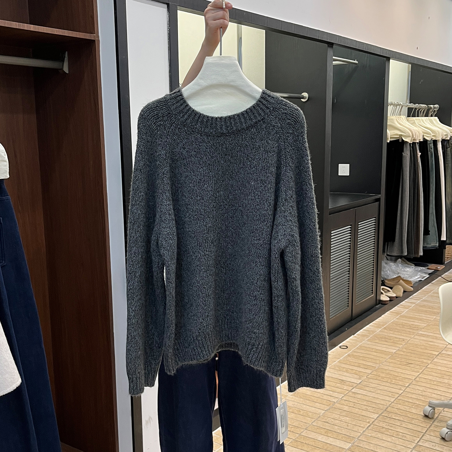 宽松显瘦圆领套头长袖毛衣