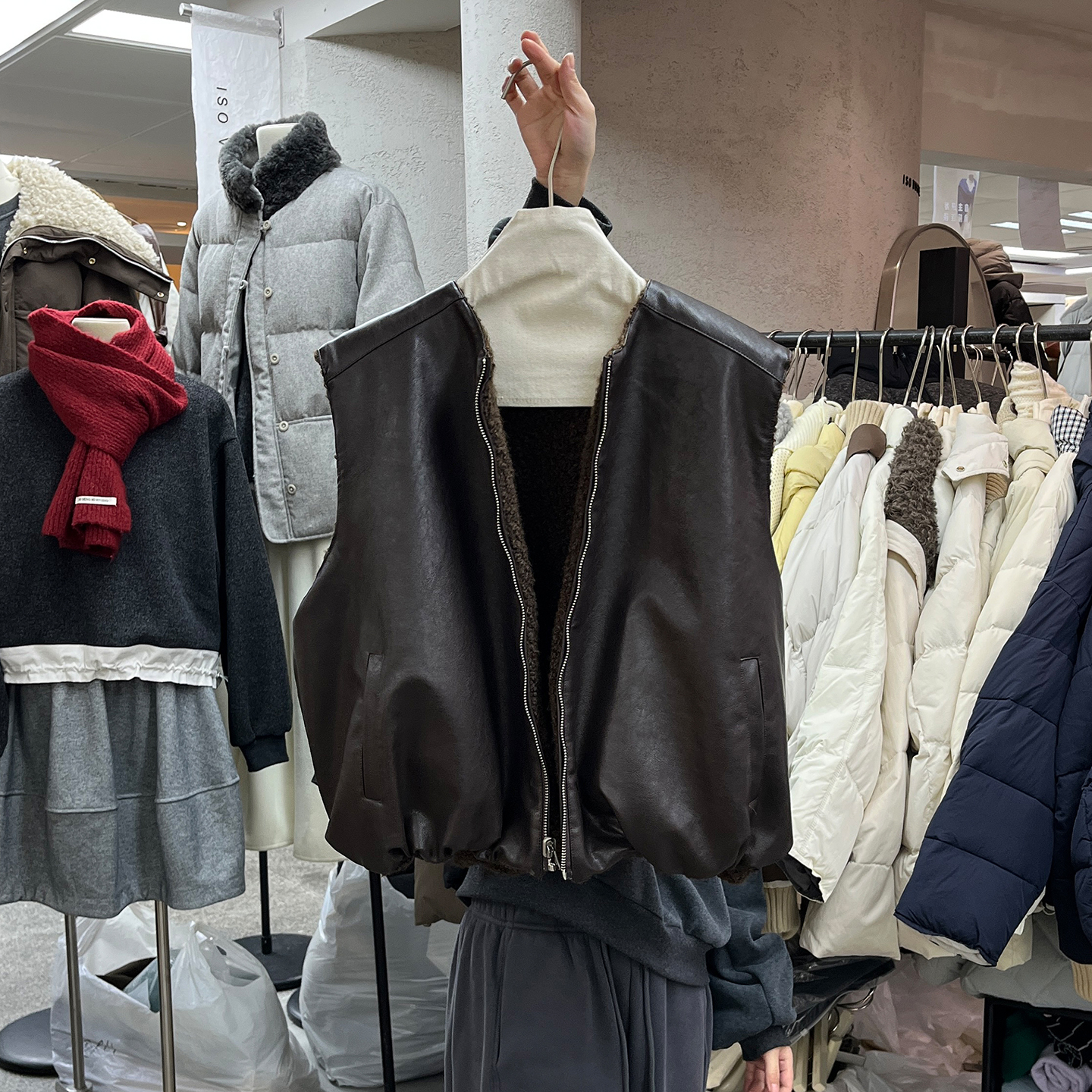 皮毛一体两面穿时尚休闲皮衣马甲