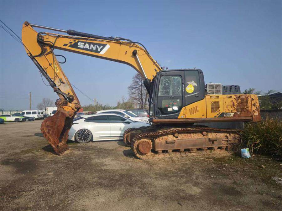 4月5日衢州挖掘机壹辆网络拍卖公告