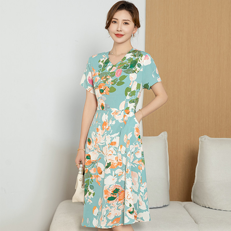 妈妈连衣裙女印花中长款裙子