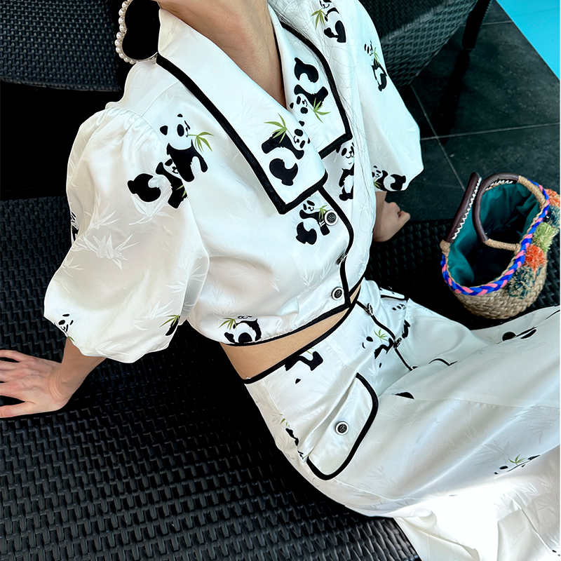 TW丝缎23夏熊猫白色上衣半裙套装