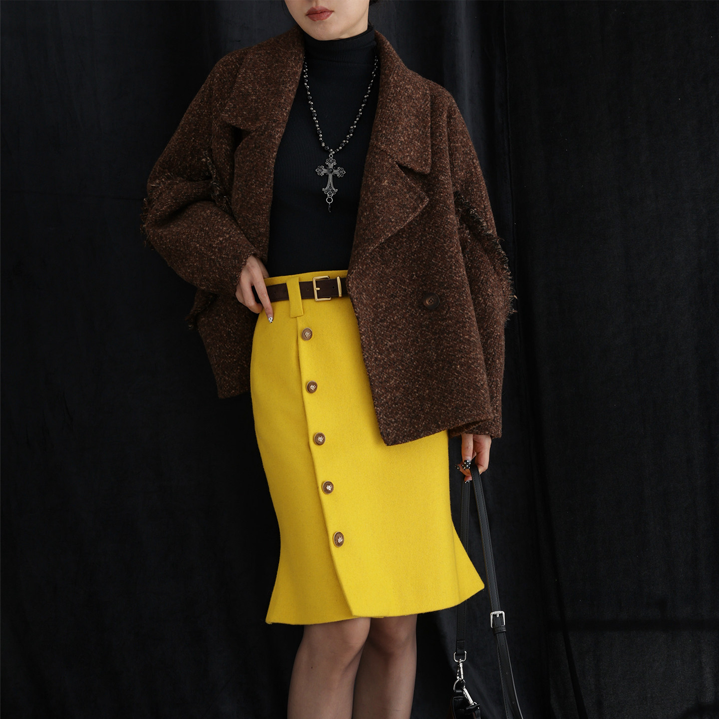 羊毛半精纺黄色小鱼尾裙秋冬季直筒包臀半身裙中长款包臀一步裙女