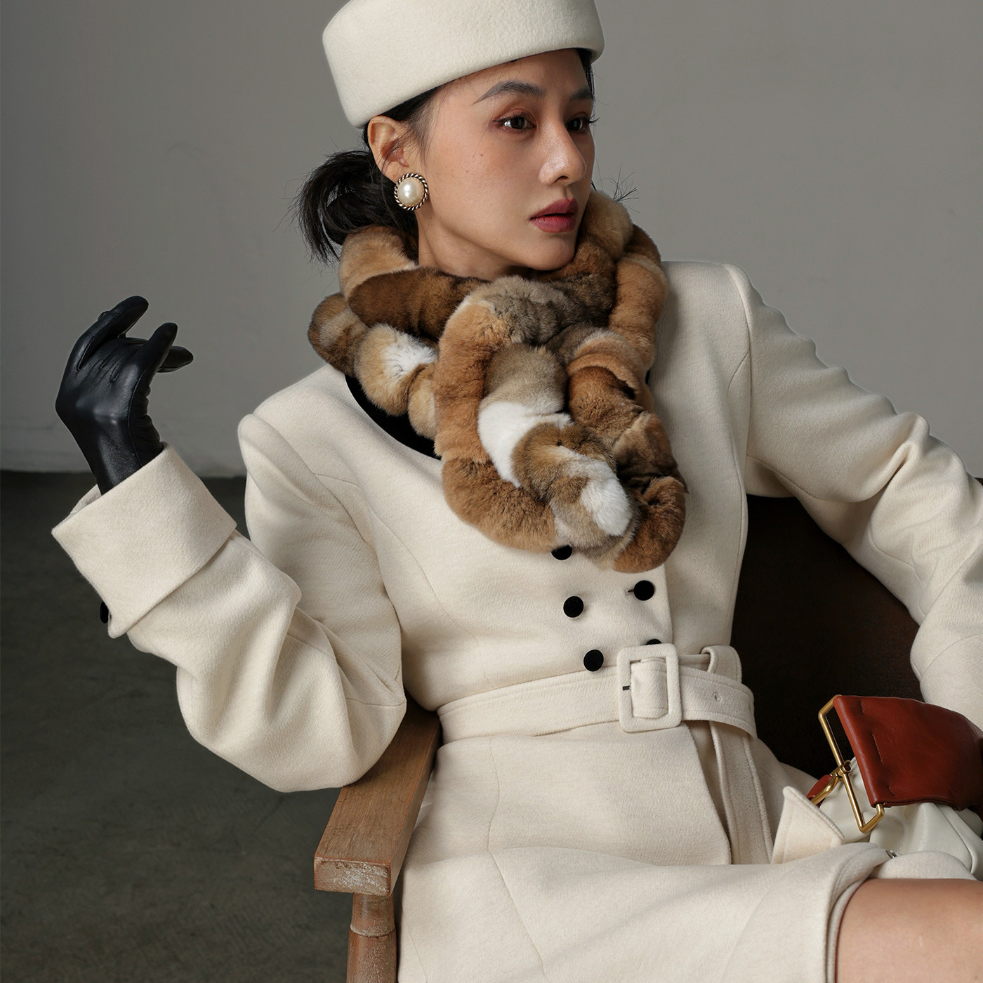 TWANG自制色獭兔毛百搭咖杂色造型交叉皮草冬季保暖女式围脖围巾,服饰配件/皮带/帽子/围巾,围巾/丝巾/披肩,淘宝优惠券,粉丝福利购,淘宝优惠卷